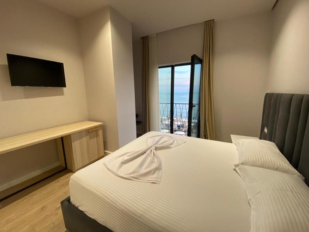 Hotel Alion Дуррес Екстер'єр фото