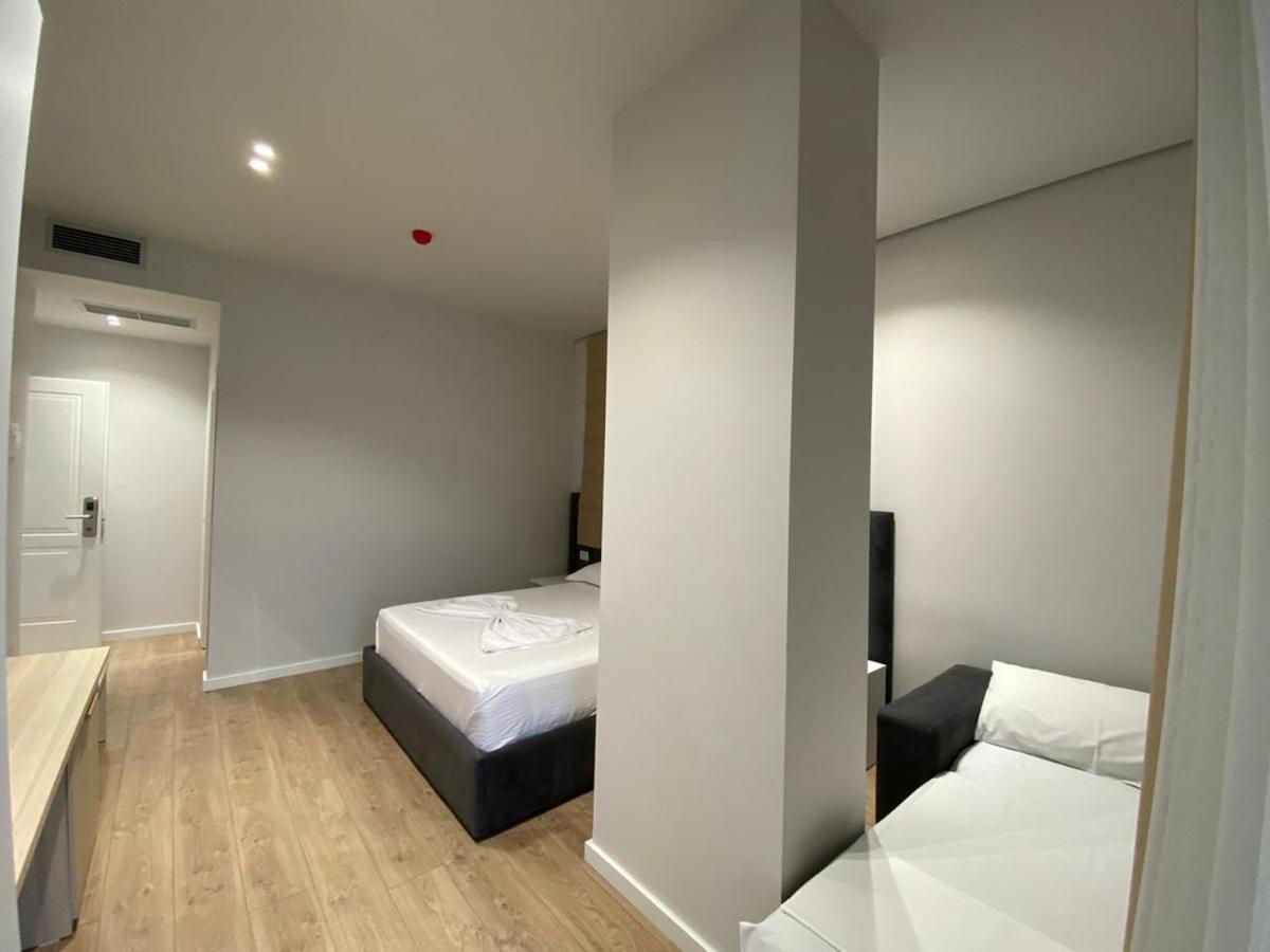 Hotel Alion Дуррес Екстер'єр фото