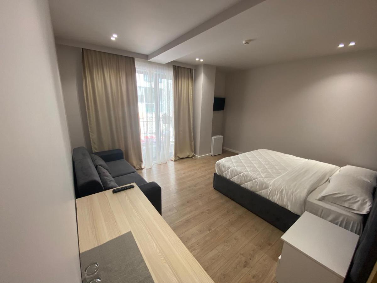 Hotel Alion Дуррес Екстер'єр фото