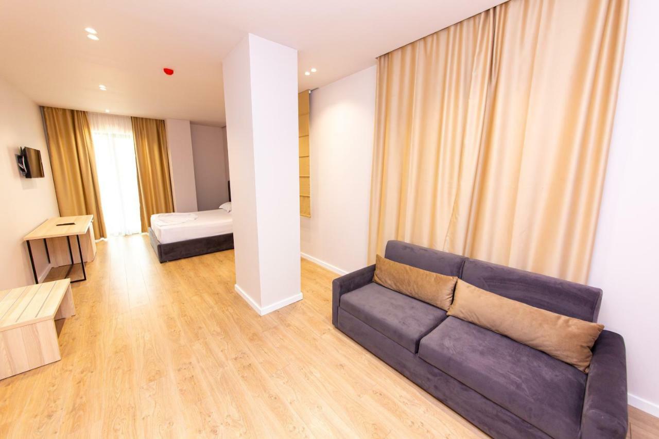 Hotel Alion Дуррес Екстер'єр фото
