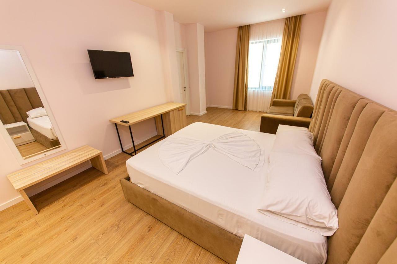 Hotel Alion Дуррес Екстер'єр фото